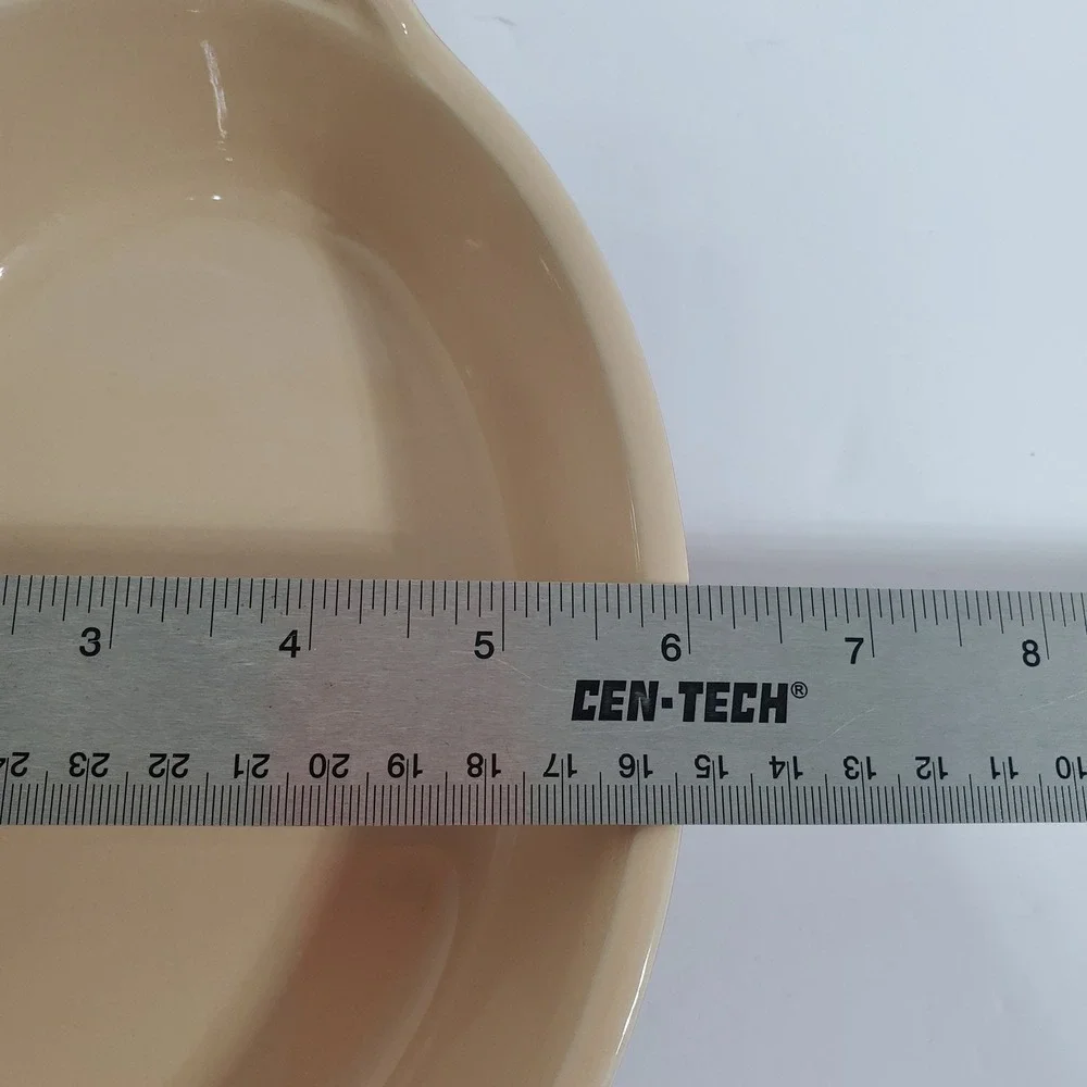 Le Creuset Oval Au Gratin Dish 10in Red Cream Stoneware Baker 10